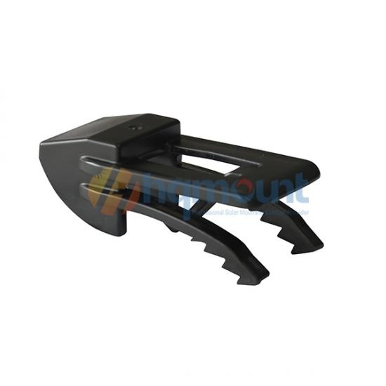 Solar panel snow removal clip attached to aluminum frame
